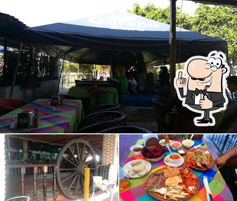 Взгляните на изображение паба и бара "Restaurante Campestre Don Chava"