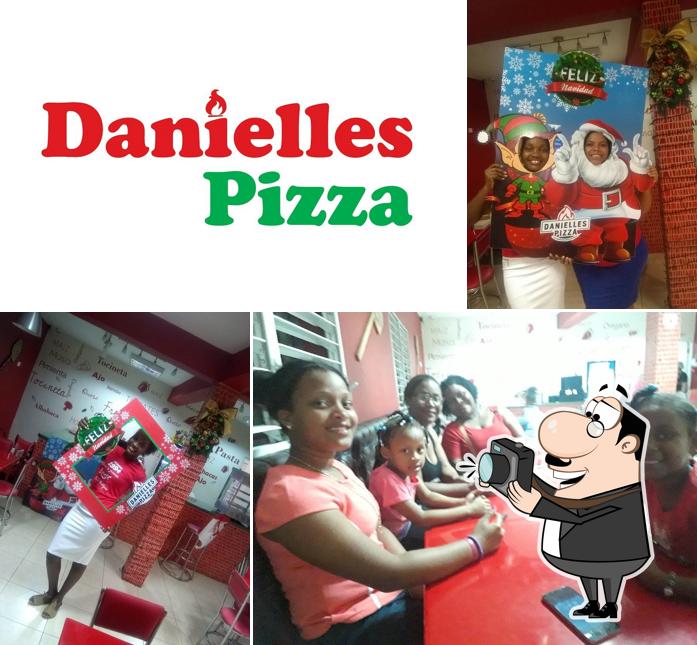 Look at the pic of Danielles Pizza