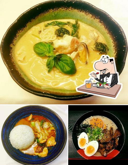 Блюда в "Krua Thai and Japanese Restaurant"