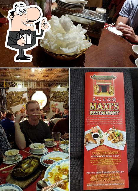 Look at the image of Maxi's Chinese Restaurant