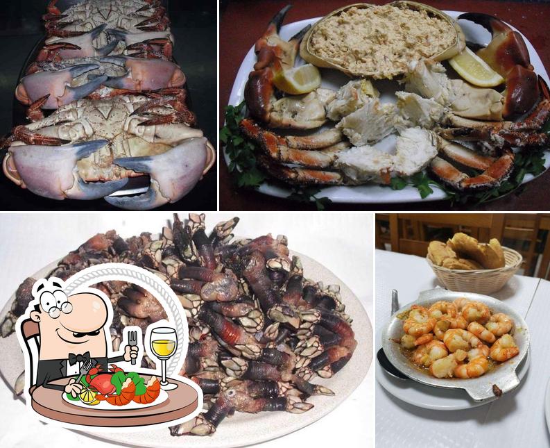 В "A Taverna" вы можете отведать различные блюда с морепродуктами
