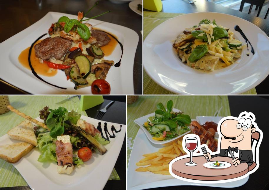 Meals at Café - Restaurant Manolo