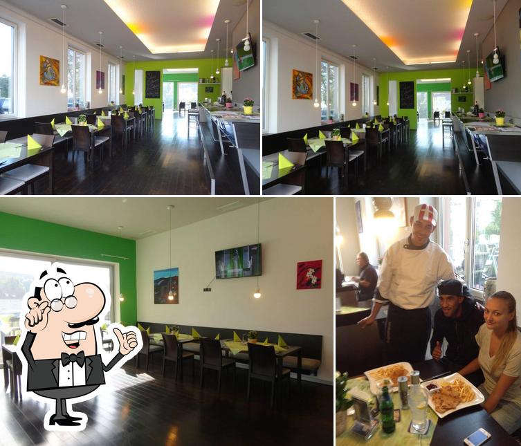 Check out how Café - Restaurant Manolo looks inside