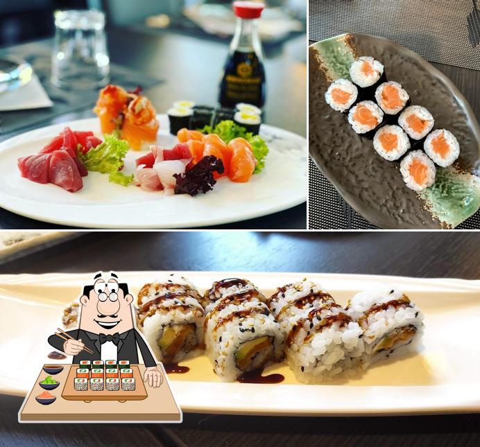 Hokkaido sirve rollitos de sushi