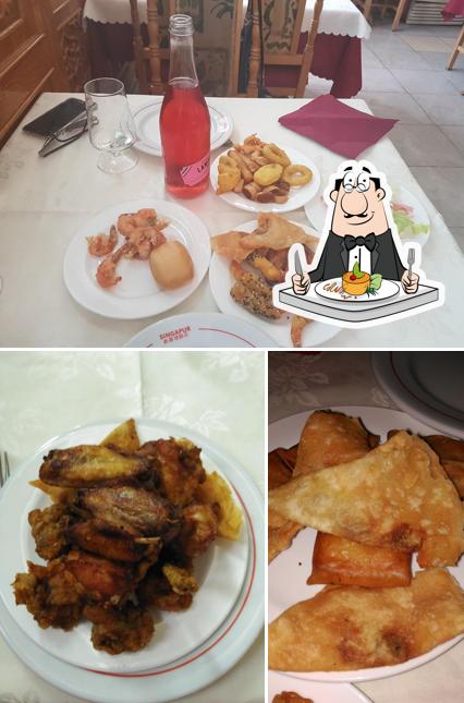 Food at Restaurante Singapur