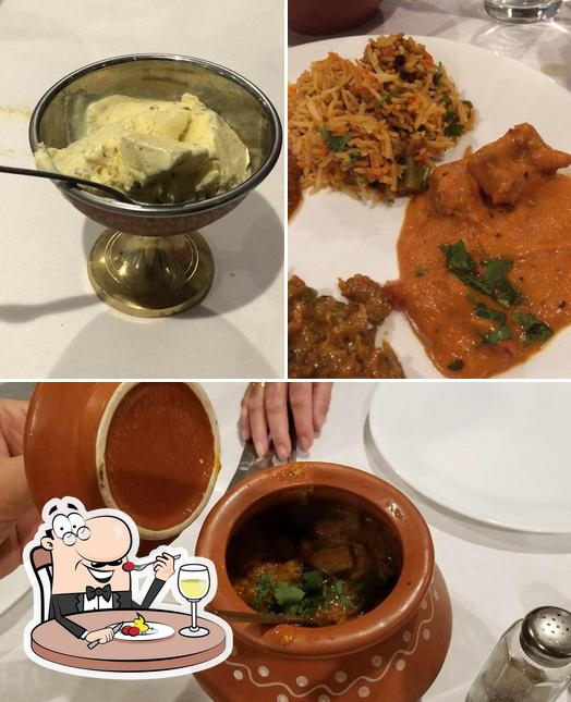 Еда в "Touch Of Spice - Authentic Indian Cuisine"
