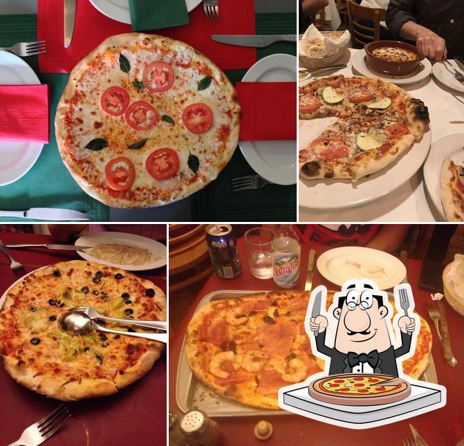 Order pizza at Vecchio Forno