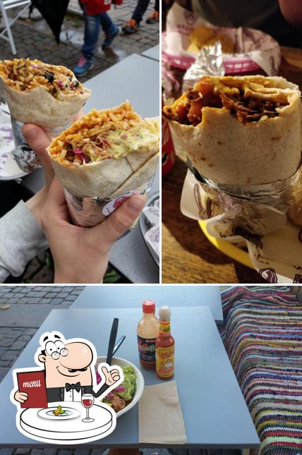 Еда в "Wrapped Burrito Bar"