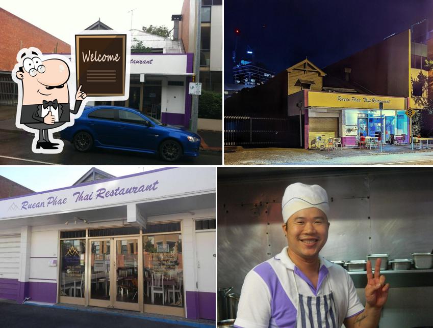 Look at this image of Ruean Phae Thai Restaurant