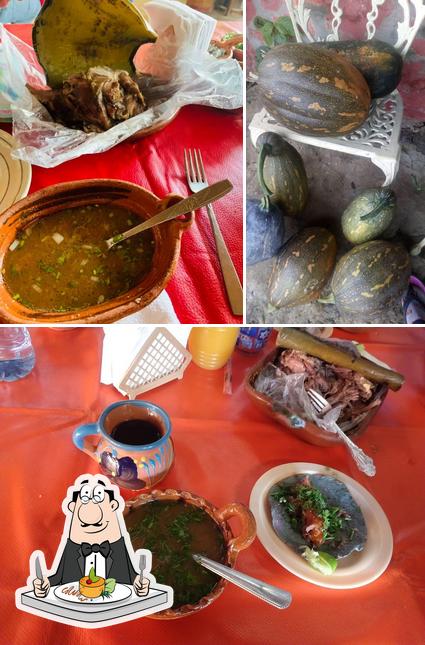 Еда в "Barbacoa El Hidalguense"