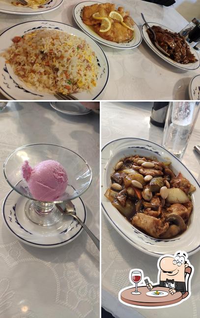 Comida en Restaurante Chino Beijing