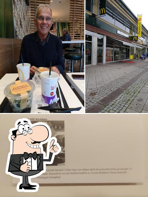 Mire esta foto de McDonald's Visby