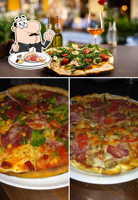 Choisissez des pizzas à Demandjaro