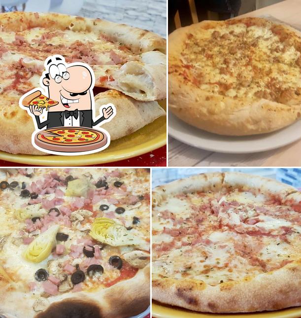 Order pizza at PIZZERIA IL SAPORE DE IULII