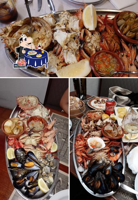 Закажите блюда с морепродуктами в "Restaurante Rias Baixas 1"
