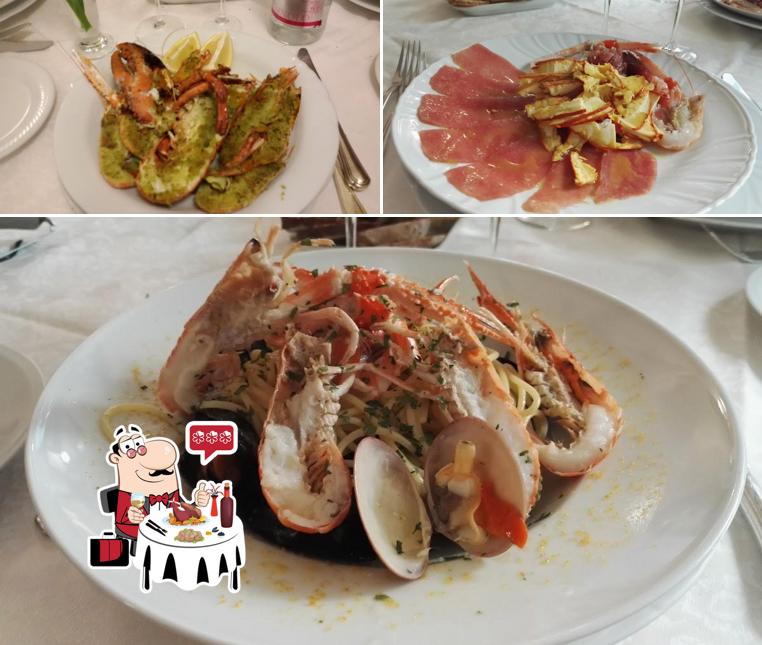 Order seafood at Ristorante da Enzo