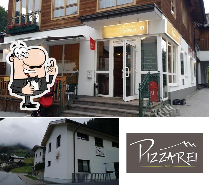 Здесь можно посмотреть фотографию ресторана "Pizzarei"