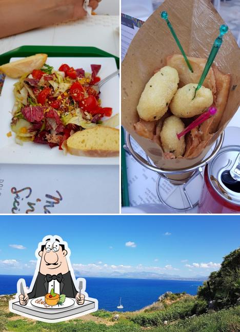 La foto di cibo e esterno da Bar La Palma