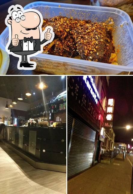 Взгляните на снимок ресторана "Moji Restaurant & Karaoke 蜀南春"