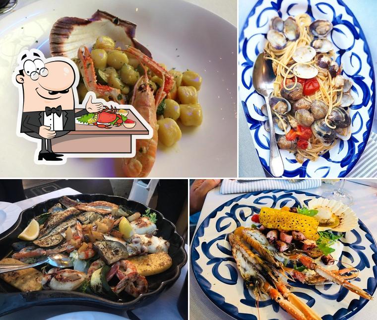Order seafood at Vecchia Costiera - Trattoria Moderna & Pizzeria