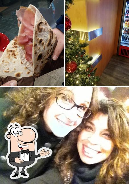 See this picture of Bonnie Piadineria