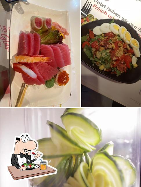 Meals at Akakiko Sushi & Asian Fusion