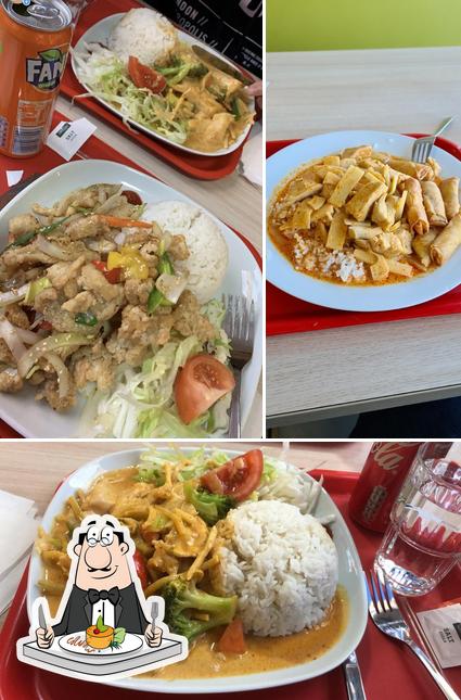 Еда в "Mr Chen's Wok"