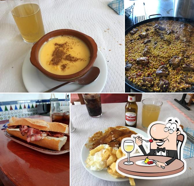 Еда в "Restaurante Picos de Ávila"