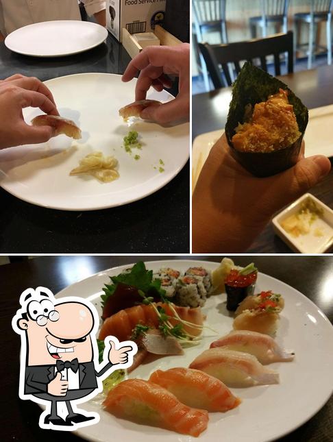 Здесь можно посмотреть фотографию ресторана "Tsubaki Sushi & Hibachi"