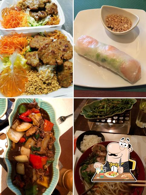 Meals at Vietnam House - Specialities and famous Sandwiches