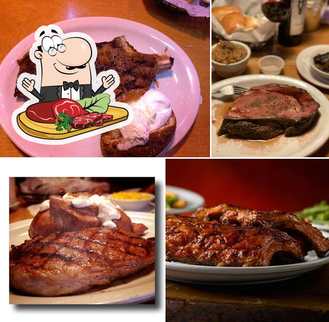 Order meat dishes at Texas Roadhouse