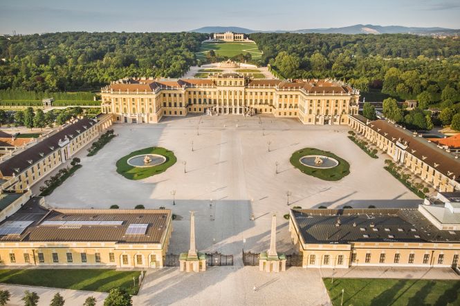 Schönbrunn Palace in Vienna. Image from www.facebook.com/schloss.schoenbrunn 