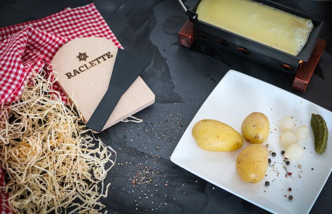 Raclette, Cheese. Image by Dijana from Pixabay