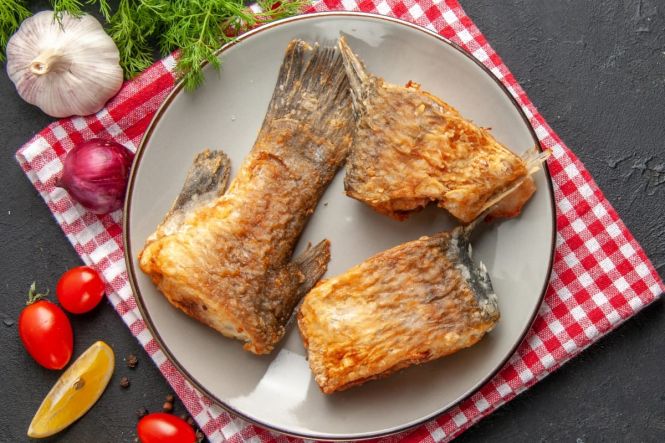 Fried Baltic herring, Finnish cuisine dish. Image by KamranAydinov from Freepik