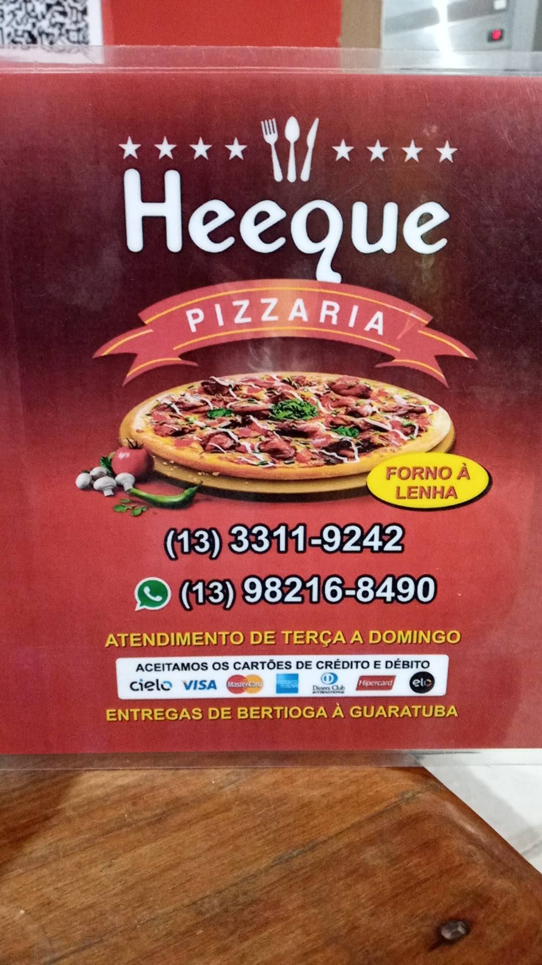Pizza Heeque