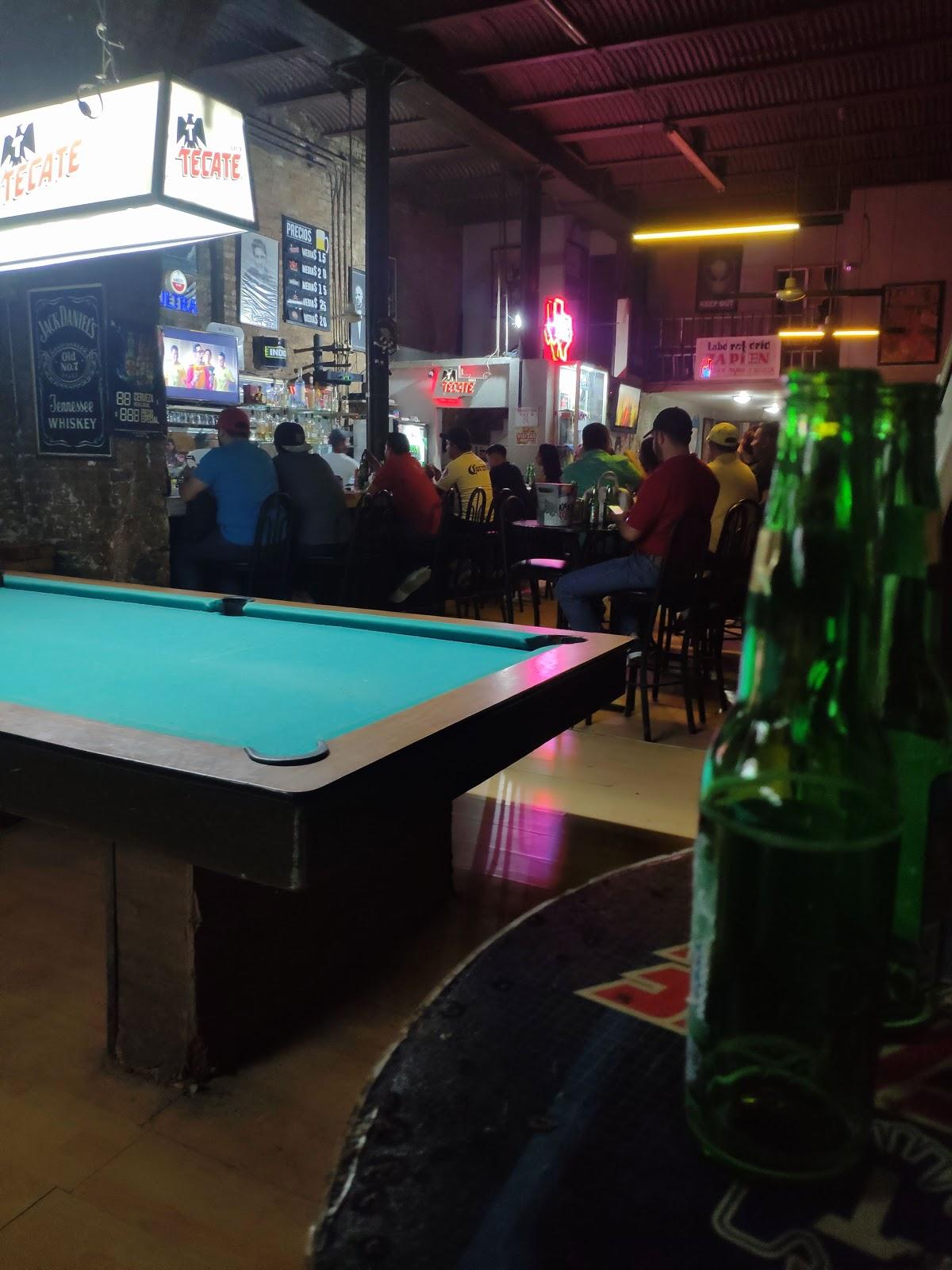 La Caverna Billiards and Pub, Tampico