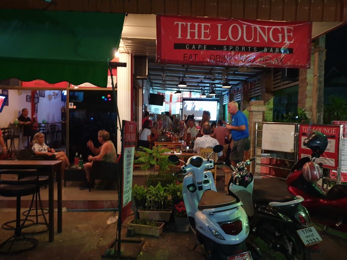 The Lounge . Cafe - Sports Bar