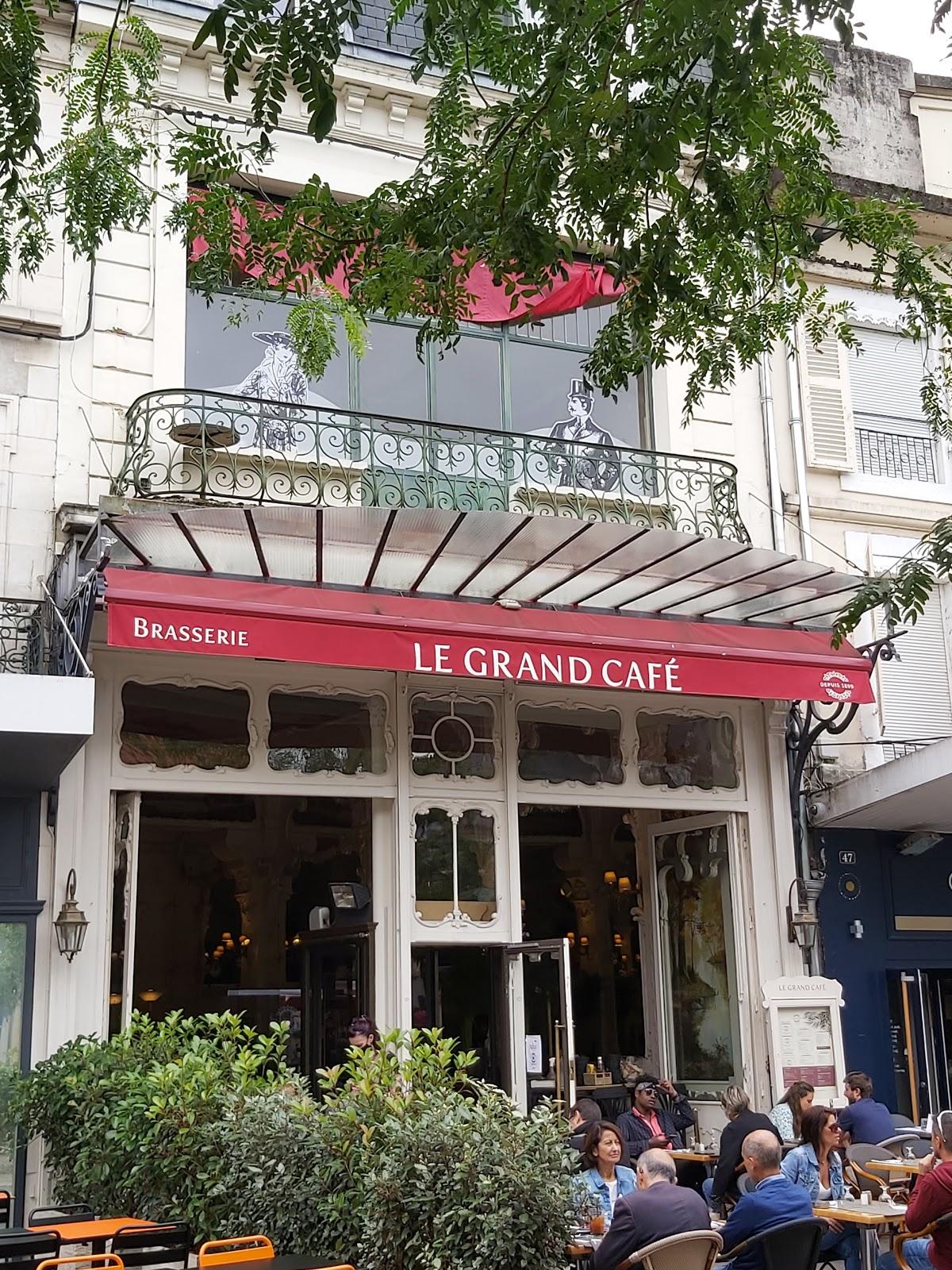 GRAND CAFE DE MOULINS - Restaurant Avis, Numéro de Téléphone & Photos -  Tripadvisor