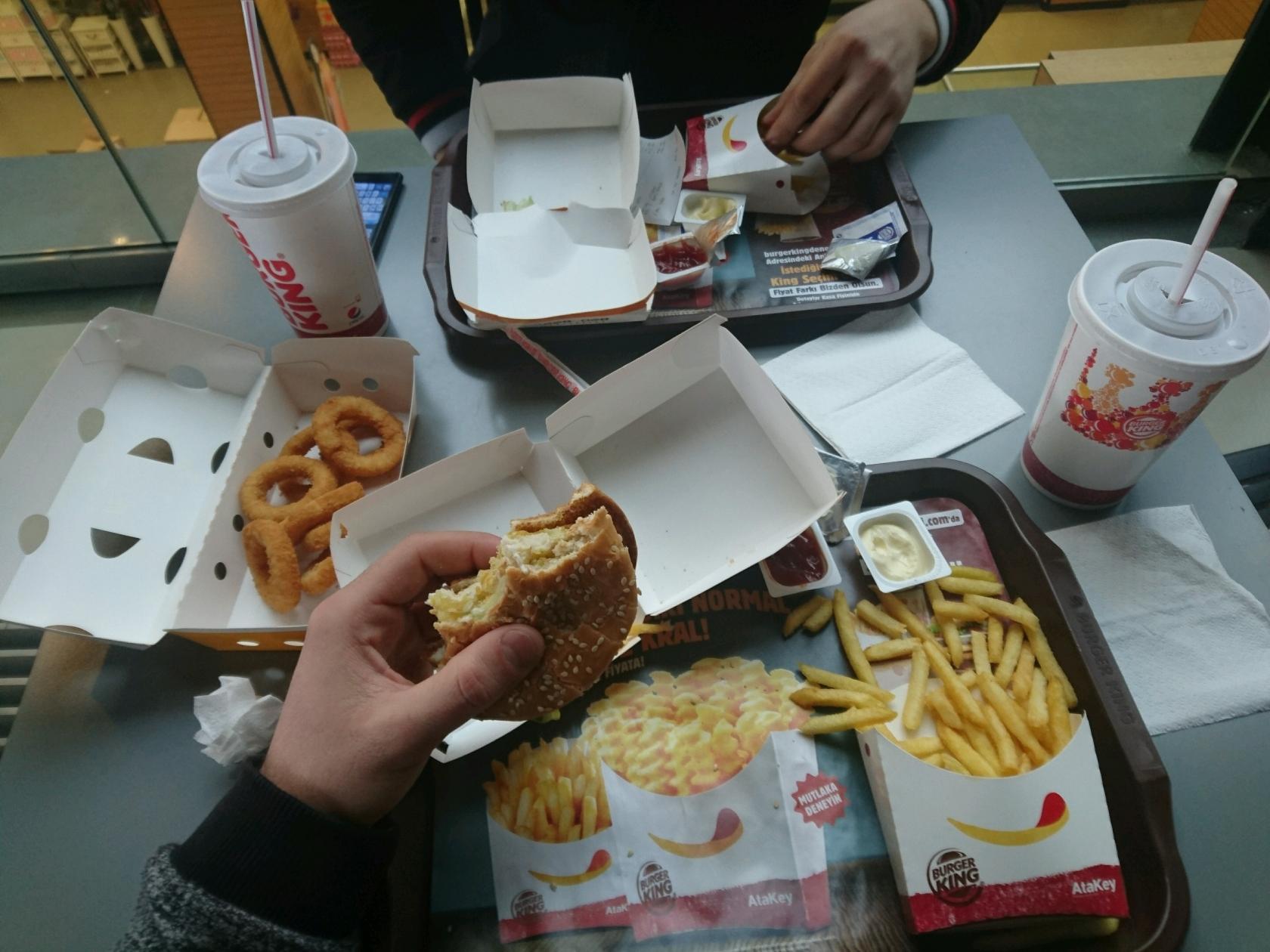 burger king istanbul tasdelen merkez mah turgut ozal blv no 127 kardiyum avm ve yasam merkezi restaurant menu and reviews