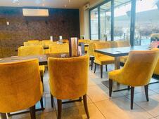 The Holdi Bar, Restaurant and Lounge