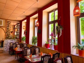 Xin Chào Restaurant