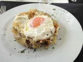 Restaurante y Hostal Can Serra