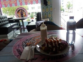 Waffle Keyfs Café