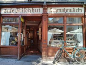 Schmalznudel - Cafe Frischhut