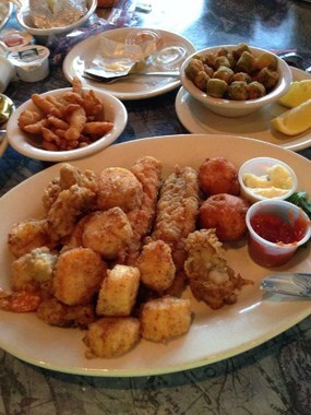 Charlie's Seafood House Restaurant