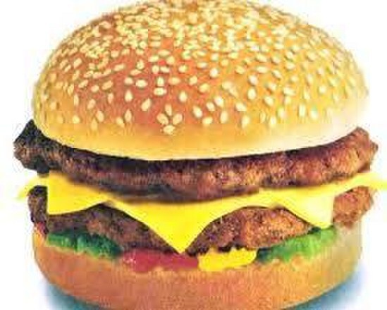 Cuantas calorias tiene la hamburguesa de mcdonalds