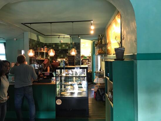 Frede & Vester's cafe, Frederiksberg, Smallegade - Restaurant menu reviews